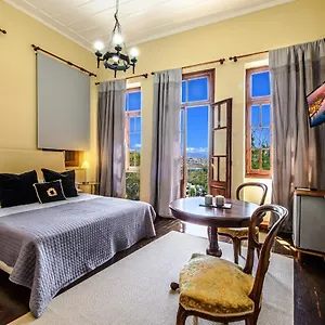https://irinis-house-rethymno-crete.rethymnohotels.net